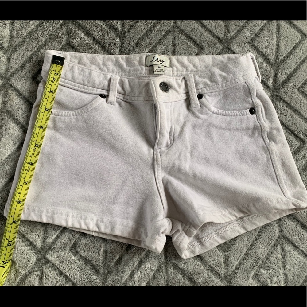 Labijou size M stretch shorts